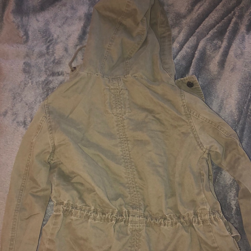 Green jacket! - Picture 2 of 3